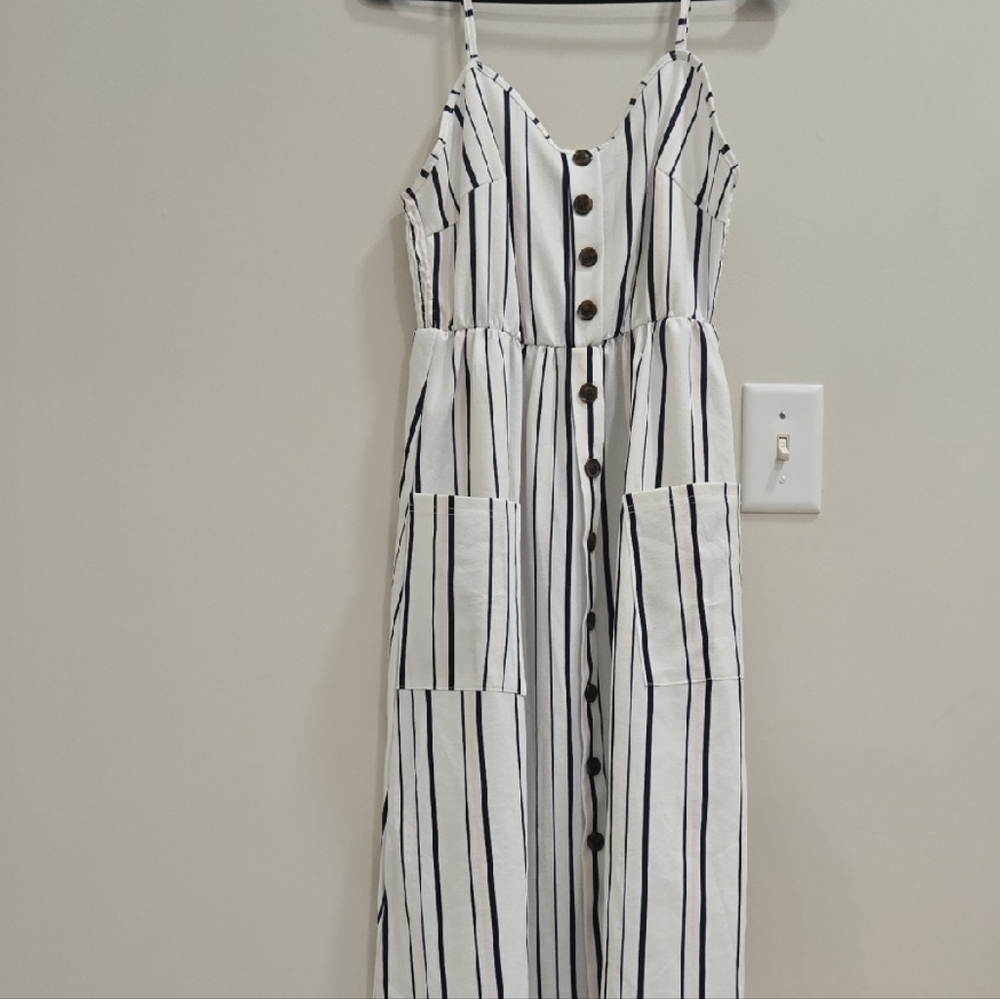 Striped Button-Down Dress - Picture 5 of 10